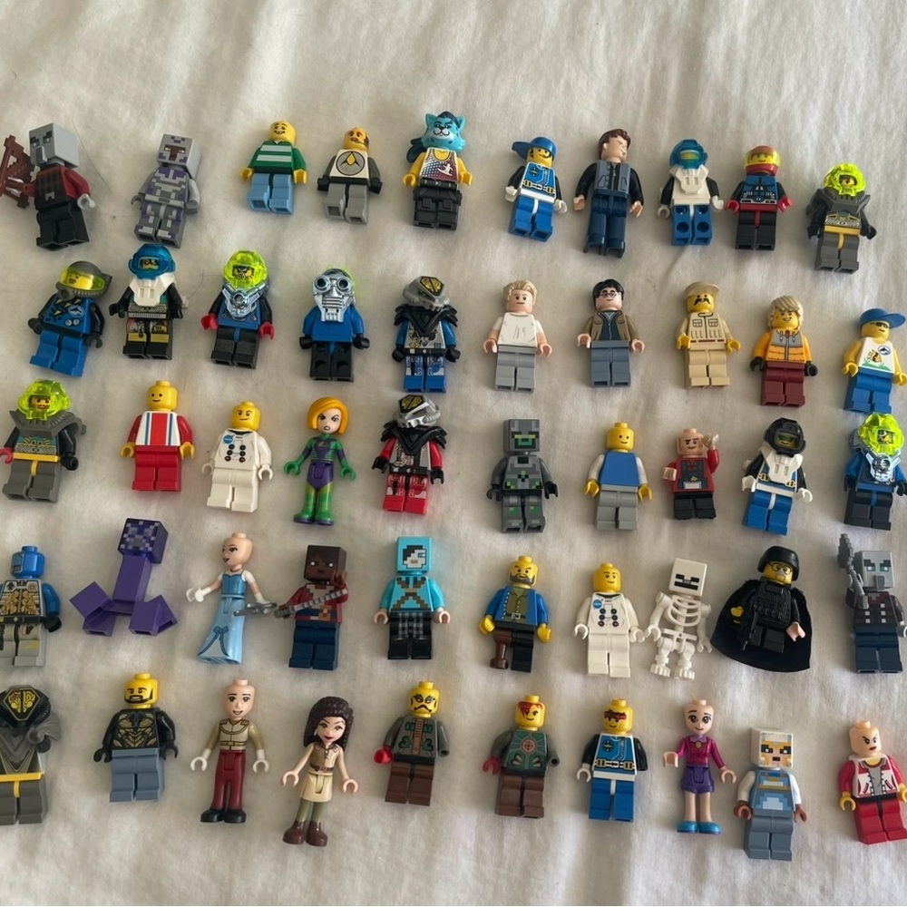 Lego Minifigures lot of 50 figures